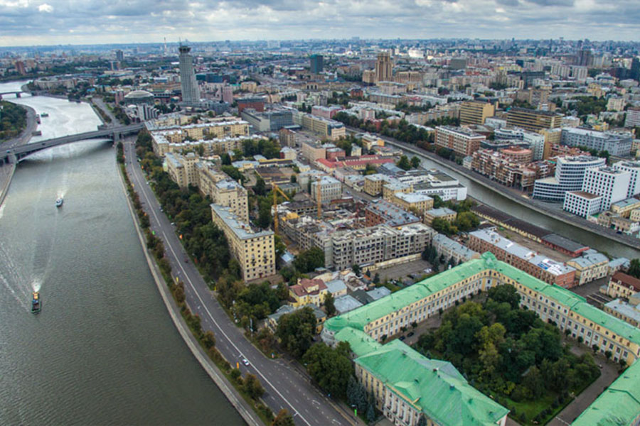 По данным экспертов SAVILLS, район Замоскворечья занимает 2-ю строчку в рейтинге самых популярных районов
